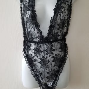 Exotique of New York lace